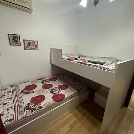 Arbi House Apartment *